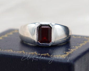 Anillo de sello con granate en oro macizo de 14 quilates: anillo llamativo con corte esmeralda