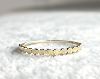 Anillo de punto de oro de 14 quilates, anillo de disco, anillo punteado, anillo apilable, anillo cotidiano, anillo mínimo, anillo de banda de oro, regalo para ella