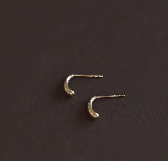 10K Gold Teardrop Earrings C Shape Earring Huggie Hoop - Etsy