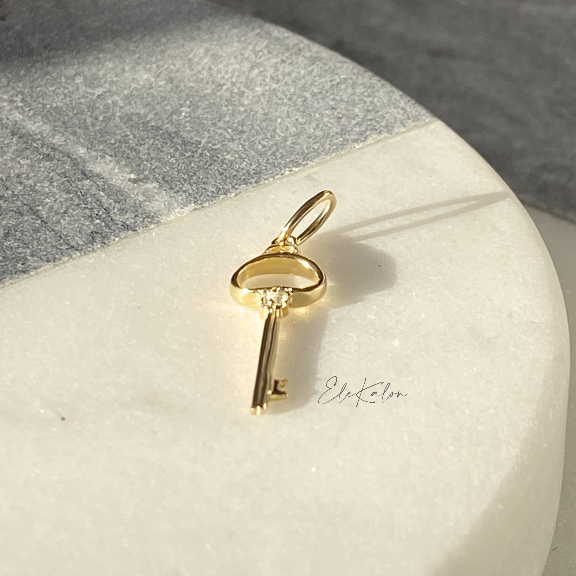 14K Solid Gold Key Necklace Key Pendant Key Charm Necklace Etsy