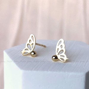 Boucles d'oreilles papillon, puces d'oreilles papillon en or massif, boucles d'oreilles ailes de papillon, boucles d'oreilles délicates en or, boucles d'oreilles minimalistes, boucles d'oreilles superposées