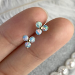 18K Gold Australian Opal Cluster Stud Earrings