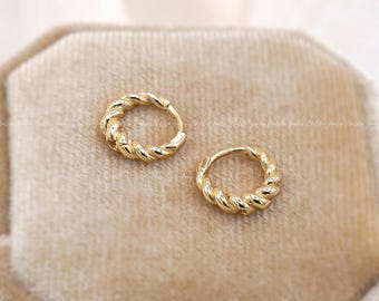 14K Gold Twisted Creolen: Minimalistische Huggie Creolen