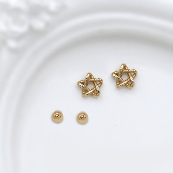 Buy 24K Gold Star Stud Earrings, 24K Gold Star Earrings, 24K Gold Stud  Earrings, Cute Stud Earrings, Gift for Her EM234 Online in India - Etsy