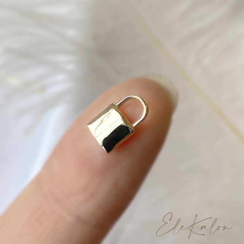 14K Solid Gold Padlock Pendant Dainty Padlock Necklace Etsy