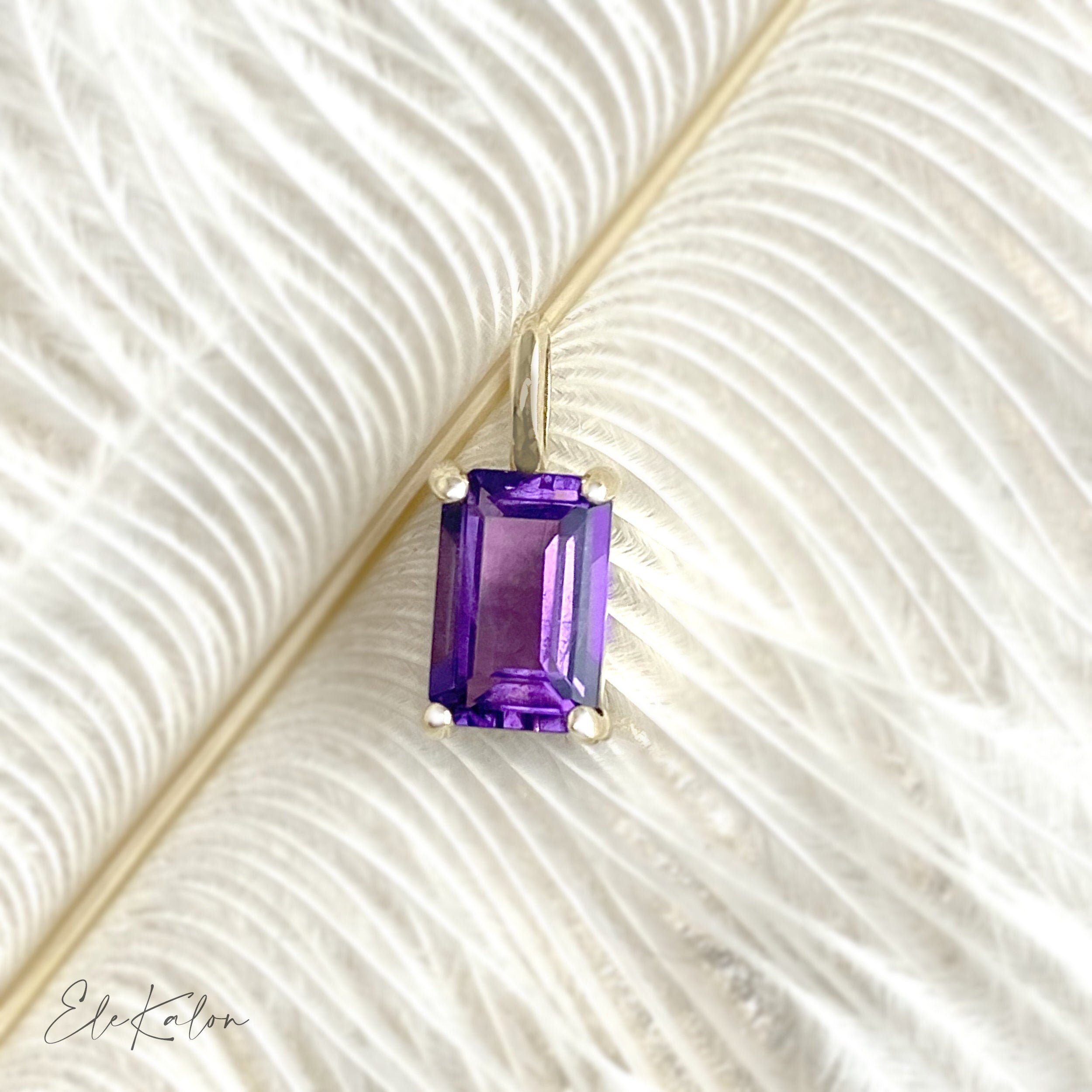 14K Gold Amethyst Pendant Emerald Cut 