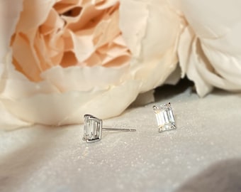 14K Gold Emerald Cut Lab Grown Diamond Stud Earrings (1.2cttw)