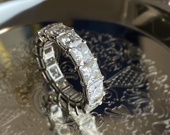 18K Gold Princess Cut Lab Grown Diamond Eternity Ring