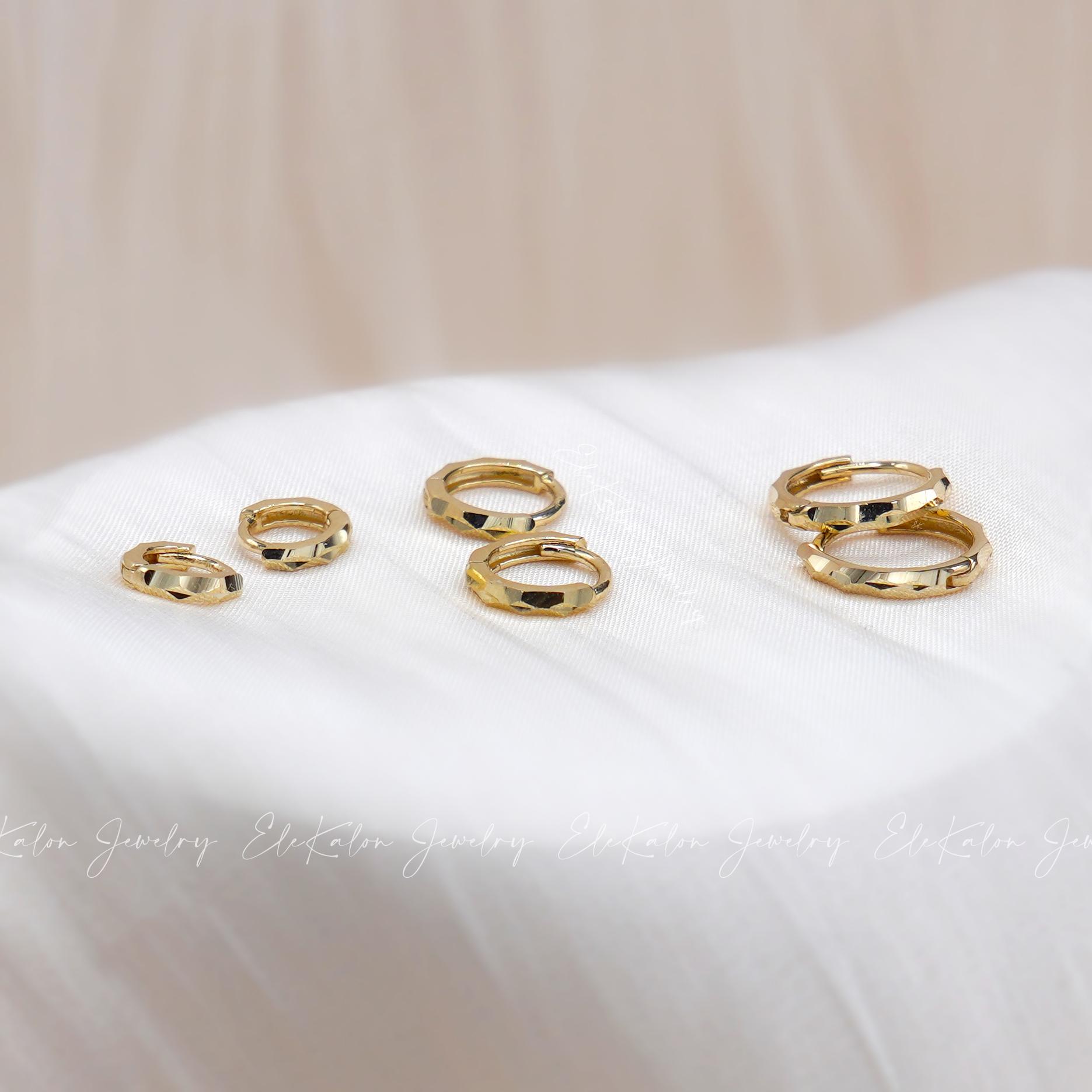24K Gold Filled GF Diamond Cut Patterned Hoop Huggie Sleeper Earrings – Solid, 17mm X 6mm, Made In AU