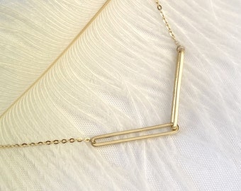 Halsband med gem i 14 karat massivt guld: Minimalistiskt länkhänge
