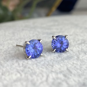14K White Gold Tanzanite Earrings, Round Tanzanite Studs, Block D Tanzanite, AAA+ Tanzanite, Nautral Tanzanite, Anniversary Gift, Gemstones