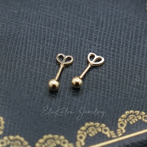 Boucles d'oreilles coeur en or 14 carats, boucles d'oreilles coeur vissées, boucles d'oreilles dorées à visser, boucles d'oreilles cartilage, boucle d'oreille hélice, clous d'oreilles simples, boucle d'oreille minimale