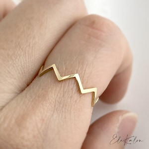 14K Yellow Gold Wave Ring, Zig Zag Ring, Minimalist Ring, Stacking Ring, Band Ring, Thumb Ring, Wedding Band Ring, Simple Ring