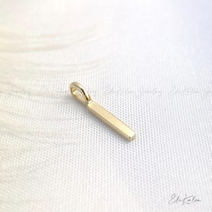 14K massief gouden hanger met kleine staaf, gouden kleine staafhanger, ketting met verticale staaf, drop Bar-hanger, gouden bedel, stapelhanger