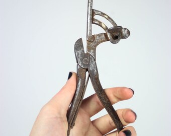 Vintage Pliers Cutting Pliers Collectable Pliers Angled Pliers Rare Shears Retro Priers With Adjustable Angles Raw Primitive Rustic