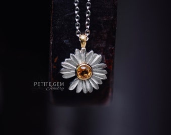 Daisy Citrine Pendant - Solid white and yellow Gold - chain Not Included