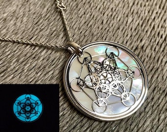 Metatron in argento 925 con madreperla luminescente, gioiello geometrie sacre, gioiello spirituale, ciondolo pendente e collana