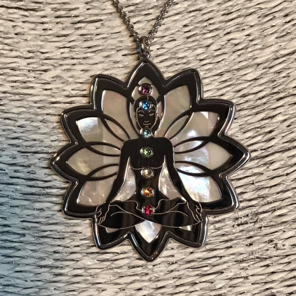 Ohrringe mit Blume des Lebens in Chakra Farben Lotusblume bunt