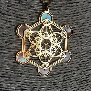 Metatron in oro 24 carati su argento 925 e madreperla naturale, ciondolo spirituale con geometrie sacre e collana, per yoga e meditazione image 5