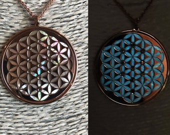 Flower of Life in 925 silver, luminescent mother of pearl backdrop and crystals Sephiroth. Sacred geometry piritual jewel, pendant  necklace