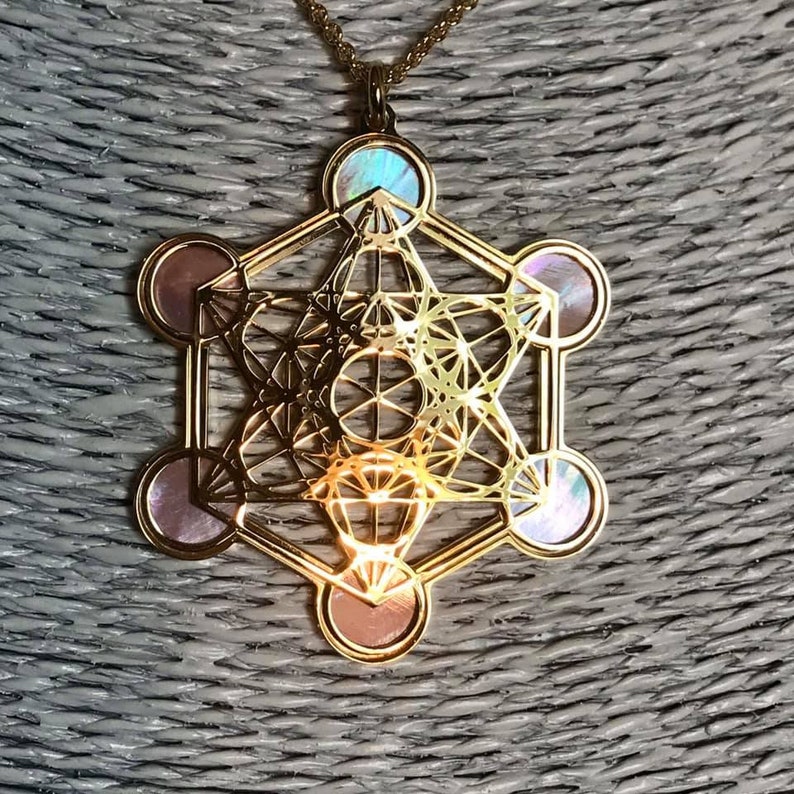 Metatron in oro 24 carati su argento 925 e madreperla naturale, ciondolo spirituale con geometrie sacre e collana, per yoga e meditazione image 3