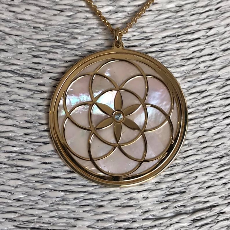 Seme della Vita in oro su argento 925 madreperla e Acquamarina, gioiello geometrie sacre