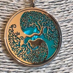 Tao Albero della Vita in argento 925 con sfondo in madreperla acquamarina, gioiello spirituale composto da pendente e collana, regalo yoga image 3