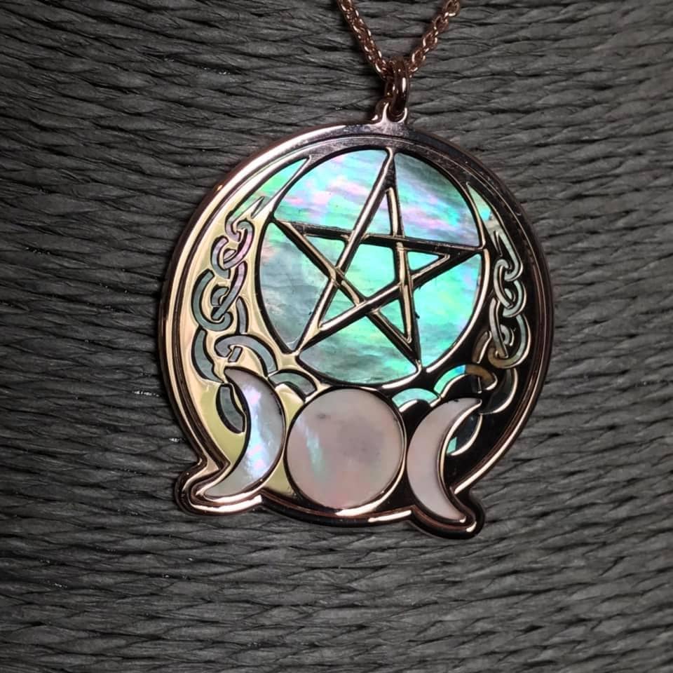 I 3 Simboli Wicca: Pentacolo, Triskele E Triquetra - Foto 9