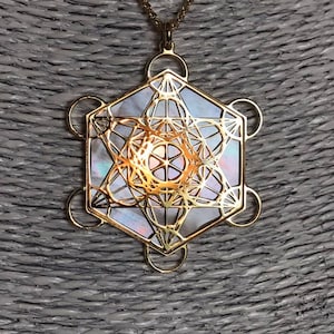 Metatron in oro 24 carati su argento 925 e madreperla naturale, ciondolo spirituale con geometrie sacre e collana, per yoga e meditazione