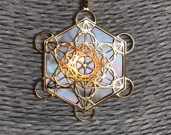 Metatron in oro 24 carati su argento 925 e madreperla naturale, ciondolo spirituale con geometrie sacre e collana, per yoga e meditazione
