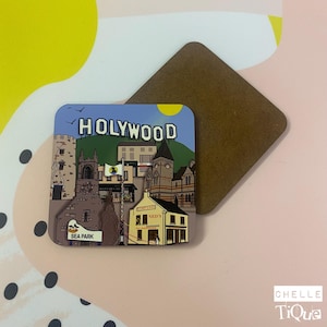 Holywood, Contea di Down, Irlanda del Nord Coaster // The Maypole Neds Bar, Johnny The Jig, Dirty Duck, Belfast Lough, Seaside Town, Irlanda