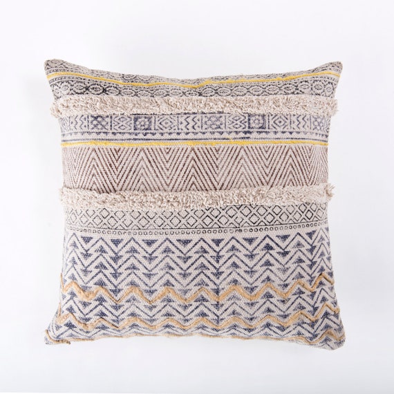 Brown Tribal Design Zip Rempli Coussin Designer Multicolore