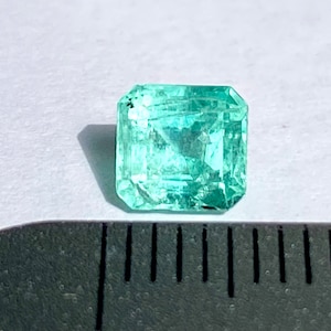 0.760 carats Genuine Colombian emerald -cut loose, gemstone, natural emerald