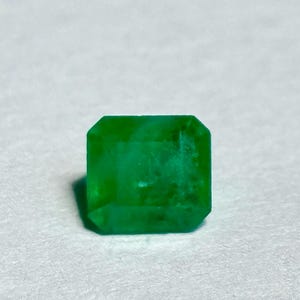 0.465 carats Genuine Colombian emerald -cut loose, gemstone, natural emerald