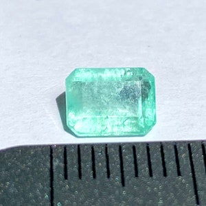 0.945 carats Genuine Colombian emerald -cut loose, gemstone, natural emerald
