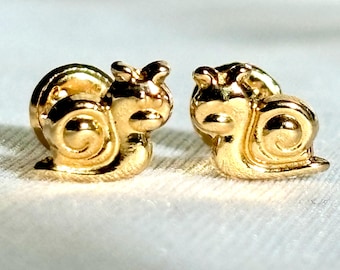 Orecchini in oro massiccio 18k a forma di lumaca • chiusura a vite