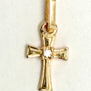 18k solid yellow gold cross pendant