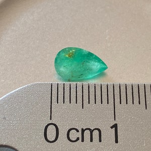 0.98 cts Genuine Colombian emerald -cut loose, gemstone, natural emerald
