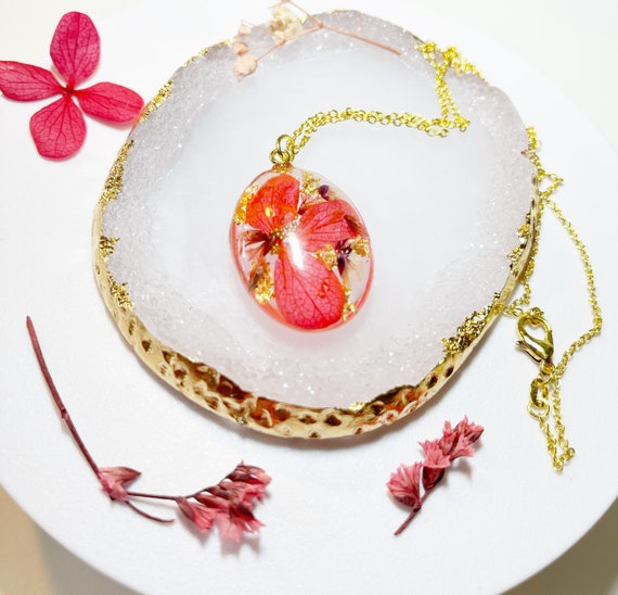 Real Flower Handmade Pendant and Necklace Made With Fresh Tiny