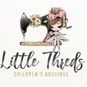 子供用ブティックのロゴ、ミシンのロゴ、糸巻きのロゴ、女の子のロゴ、子供のロゴデザイン、カスタムブランディング、女の子のマスコットの茶髪のロゴ