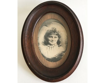Victorian Oak Oval Picture Frame Photo Frame Solid Oak Concave Glass Handcrafted England c. 1880s