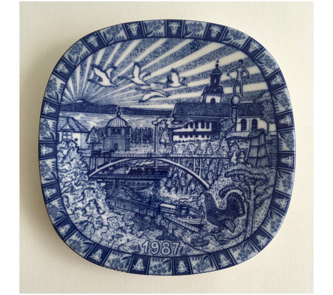 Rörstrand Christmas Plate 1987 Underglaze Cobalt Blue Nils in Dalsland ...