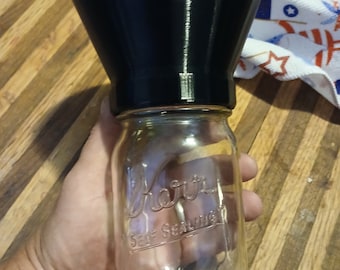 Screw on funnel for mason jars