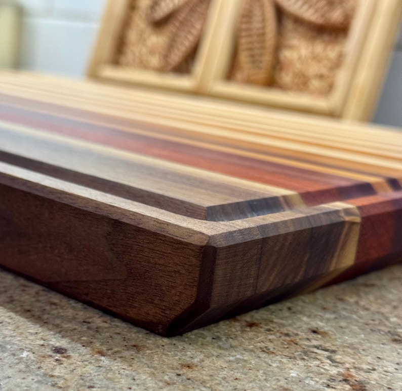 Tabla de cortar de madera exótica: nogal, cerezo, arce, padauk y corazón morado imagen 10