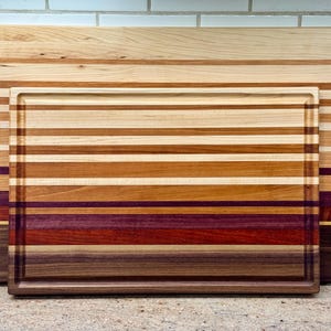 Tabla de cortar de madera exótica: nogal, cerezo, arce, padauk y corazón morado imagen 11