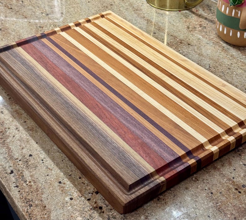 Tabla de cortar de madera exótica: nogal, cerezo, arce, padauk y corazón morado imagen 8