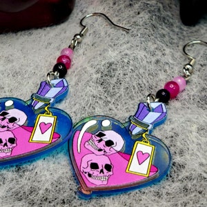 Orecchini a forma di cuore con teschi, carte da gioco, Ace Love Potion, gioielli per San Valentino