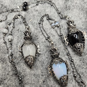 Collar de péndulo de cristal / Herramienta de adivinación / Aventurina verde, cuarzo, labradorita, opalita, obsidiana, amatista o lapislázuli, acero inoxidable