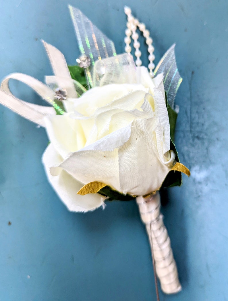 Creamy White Silk Wrist Corsage and Boutonniere set W084 image 3