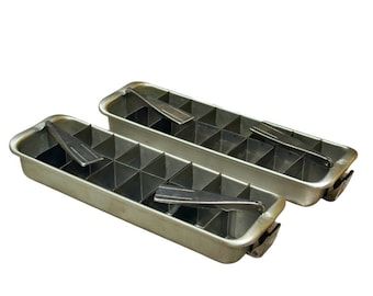Rare Vintage Set of 2 Double Handled Aluminum Metal Ice Cube Trays 16 Cubes Each